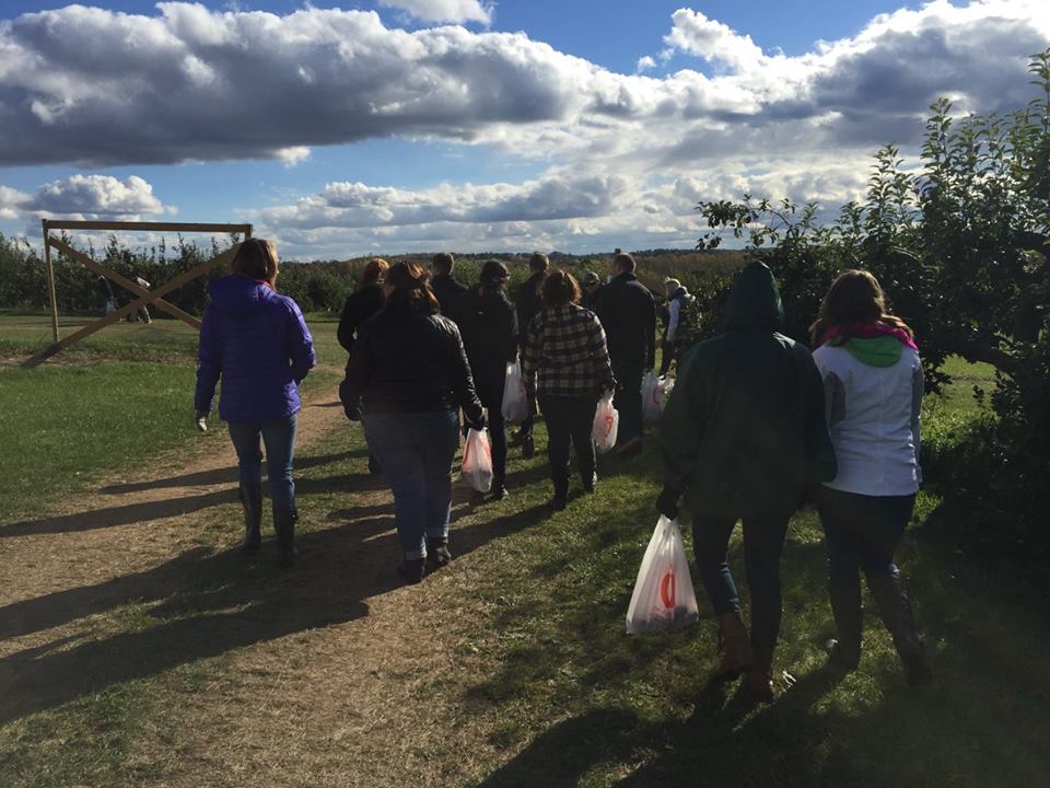 PRISM Math Club: Students leaving the apple farm