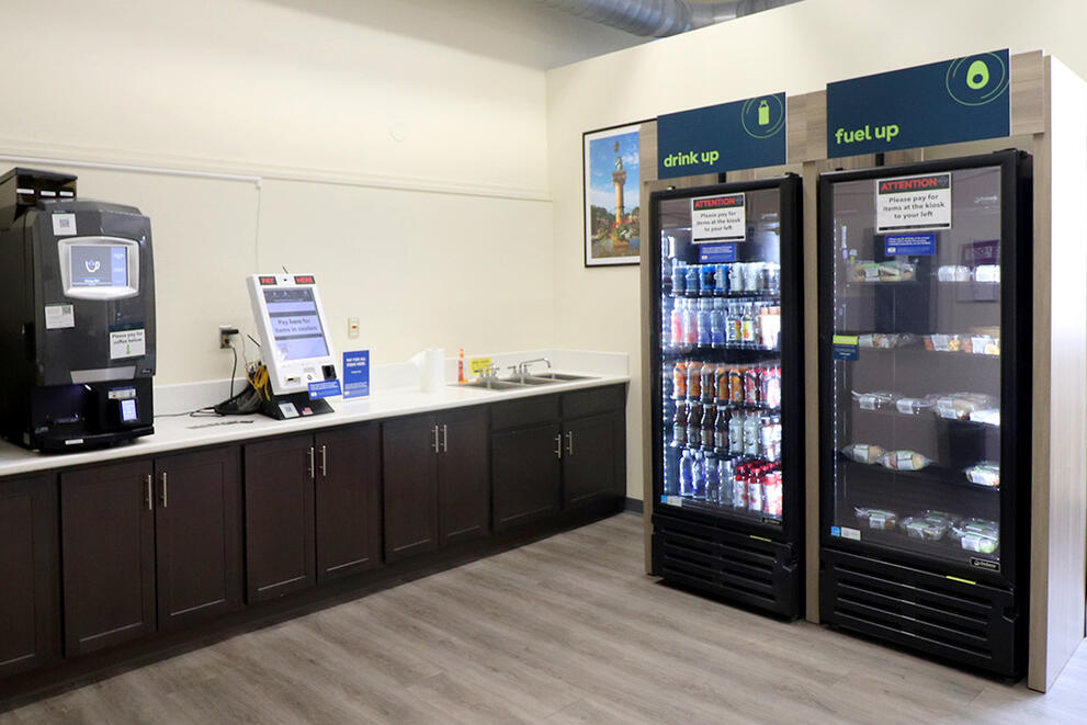 Vending machines and self-serve coffee at 1871 Market in Fraser Hall.