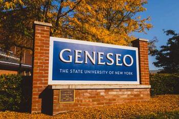 SUNY Geneseo Welcome Sign