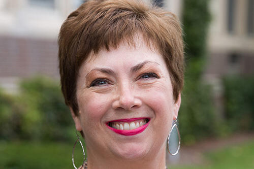 Denise Reed Lamoreaux '84