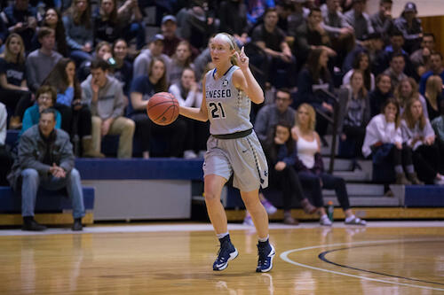 Kara Houppert '17 Kara Houppert '17