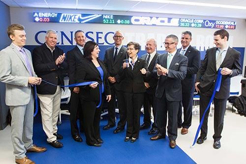 School Of Business Trading Room Providing Real Time Experience Suny Geneseo