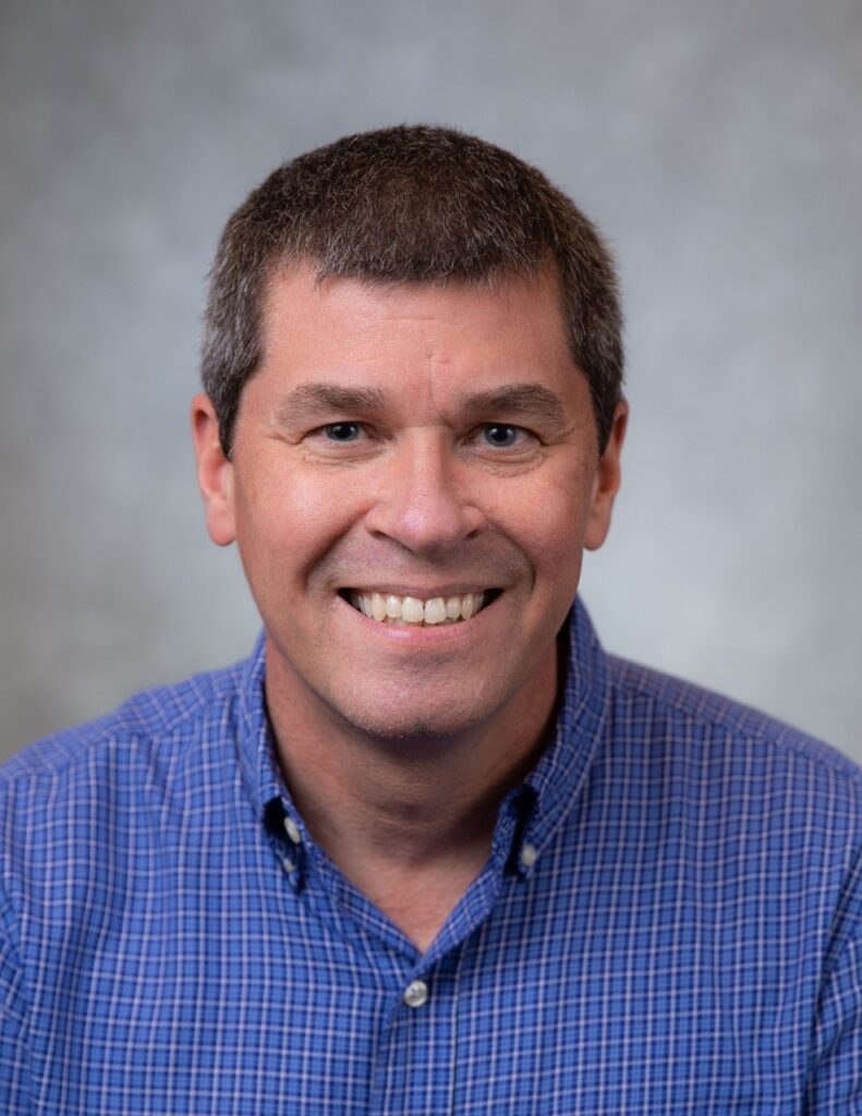 Portrait of Jeff Mounts