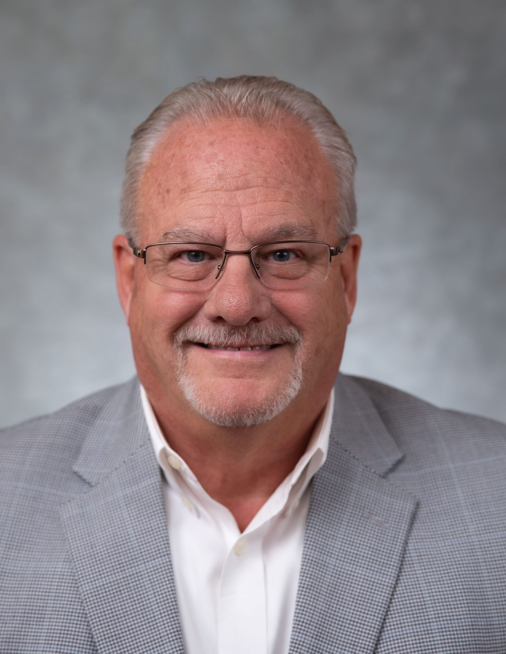 7D0A5160 Portrait of Michael Tenalio