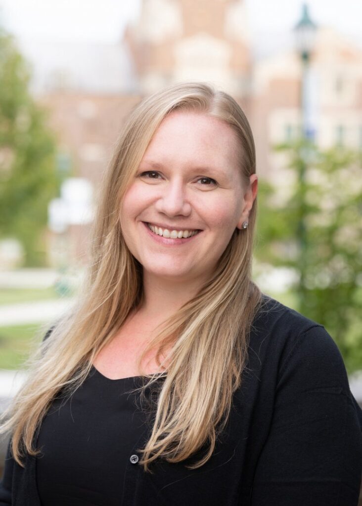 Photo of Laura Swanson outdoors