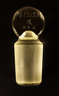 Glass stopper (19/22)