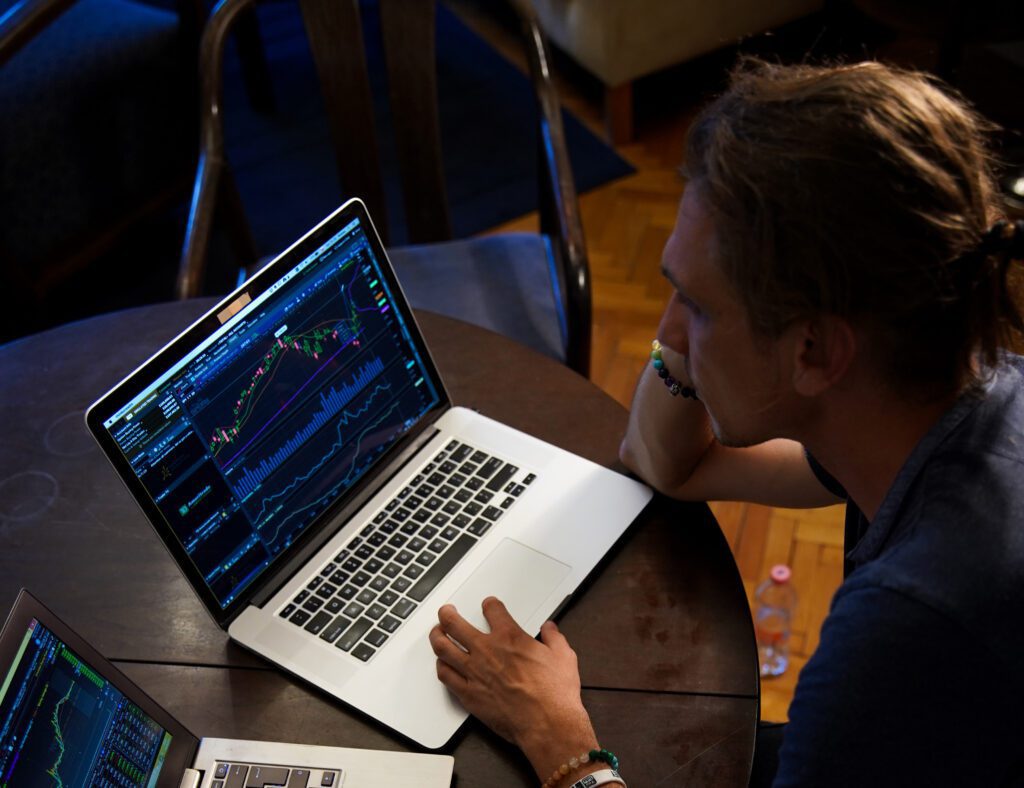 adam-nowakowski-D4LDw5eXhgg-unsplash CROPPED