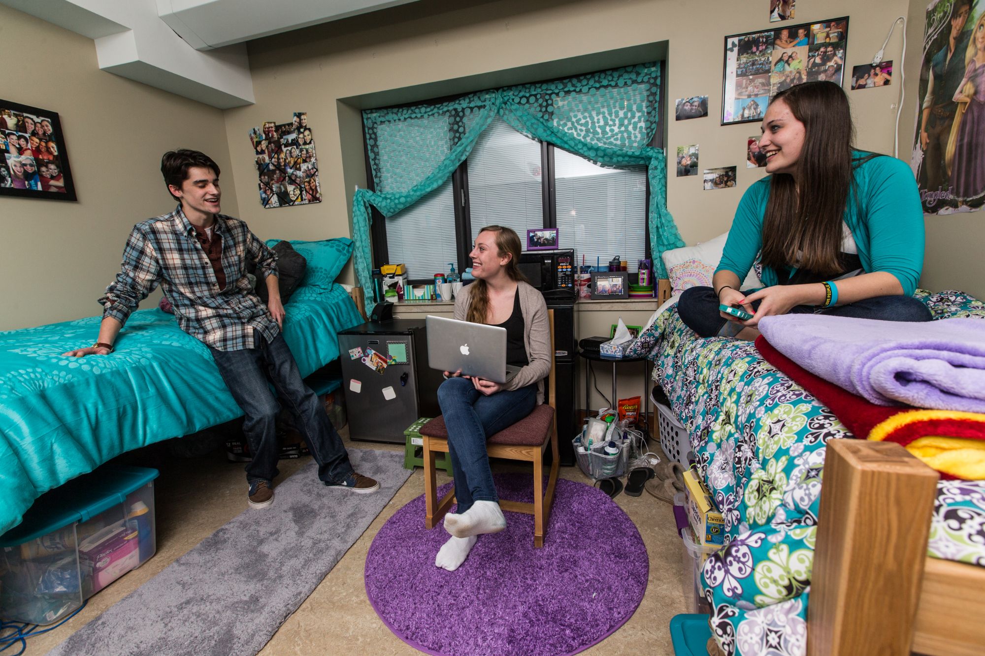 geneseo students in the dorm