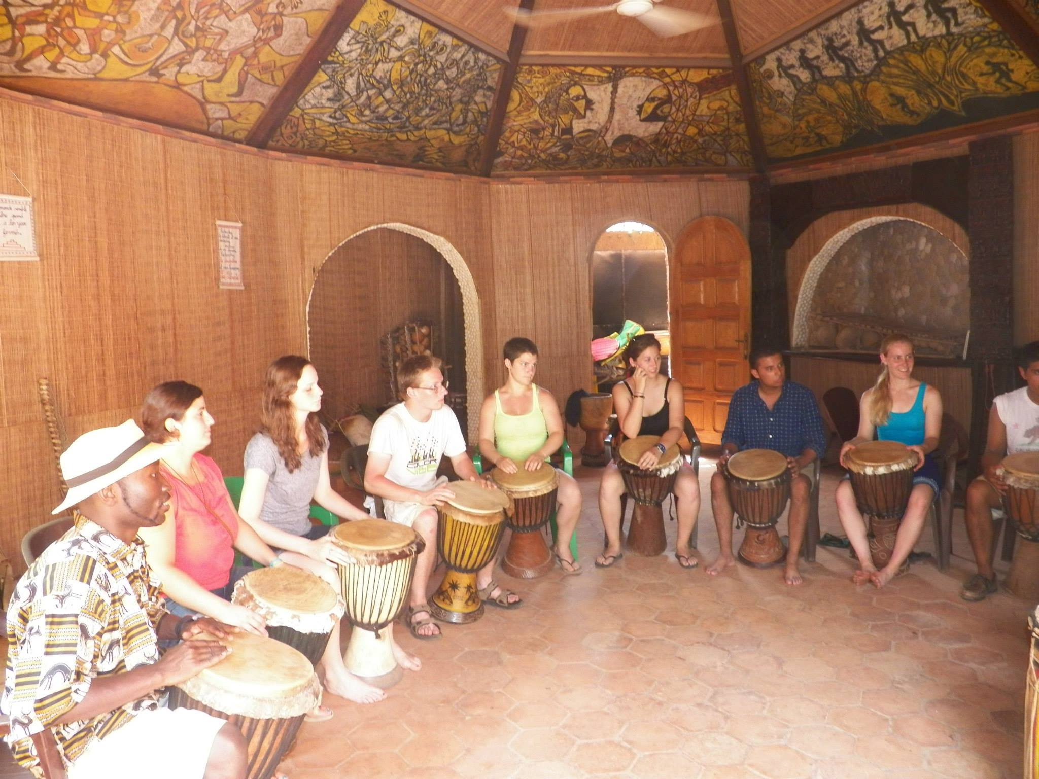 Photo of summer 2013 group in Senegal 