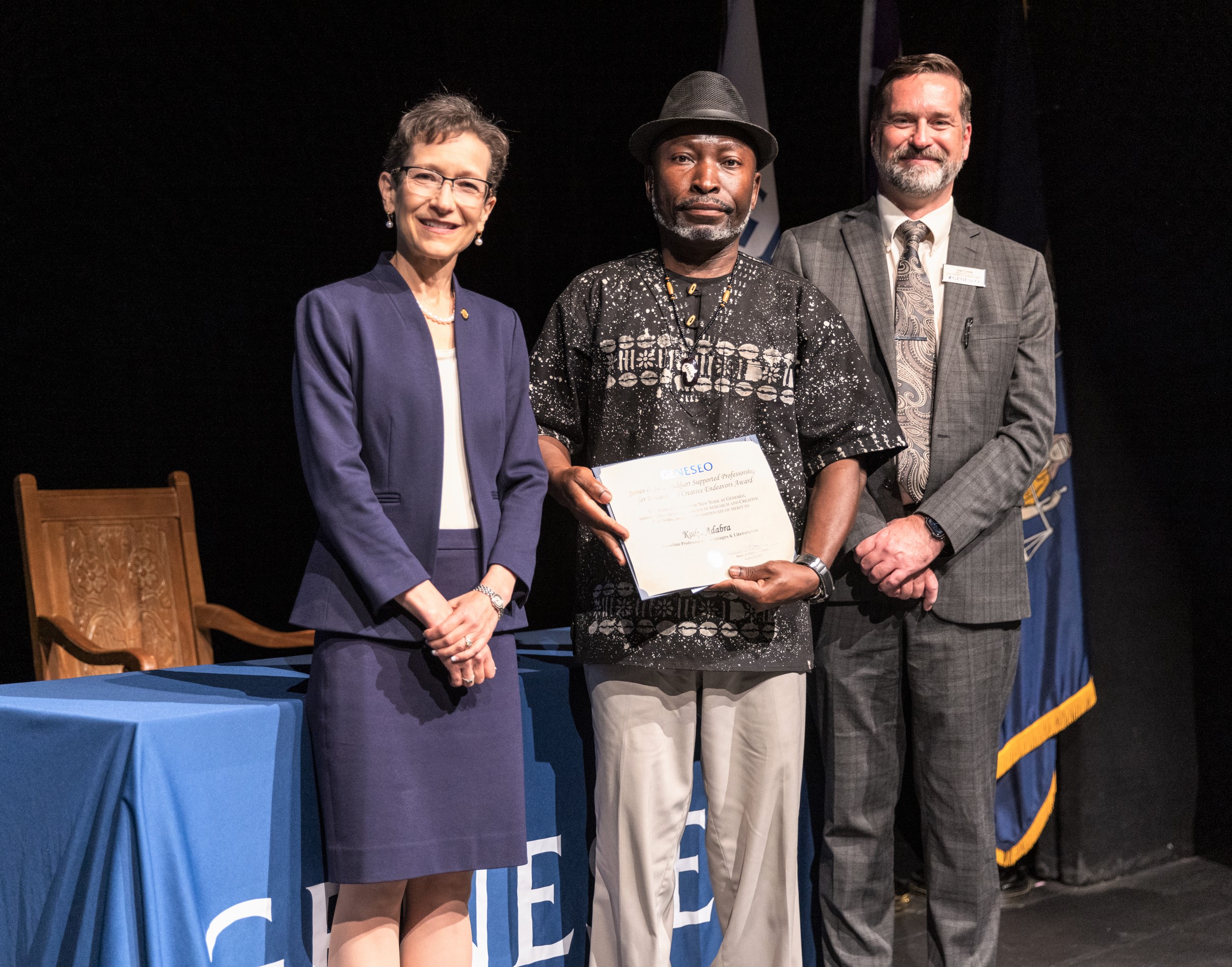 Kodjo Adabra accepts award