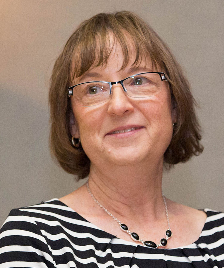 Headshot of Donna Bardeen