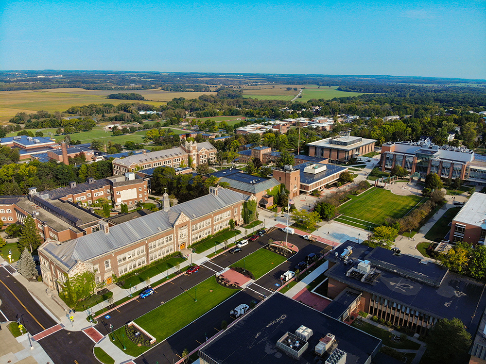 Four Geneseo Alums Honored With Forty Under 40 Awards