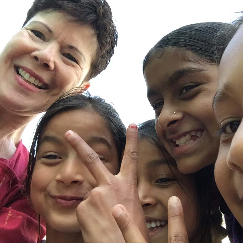 denise-scott-fulbright-with-kids