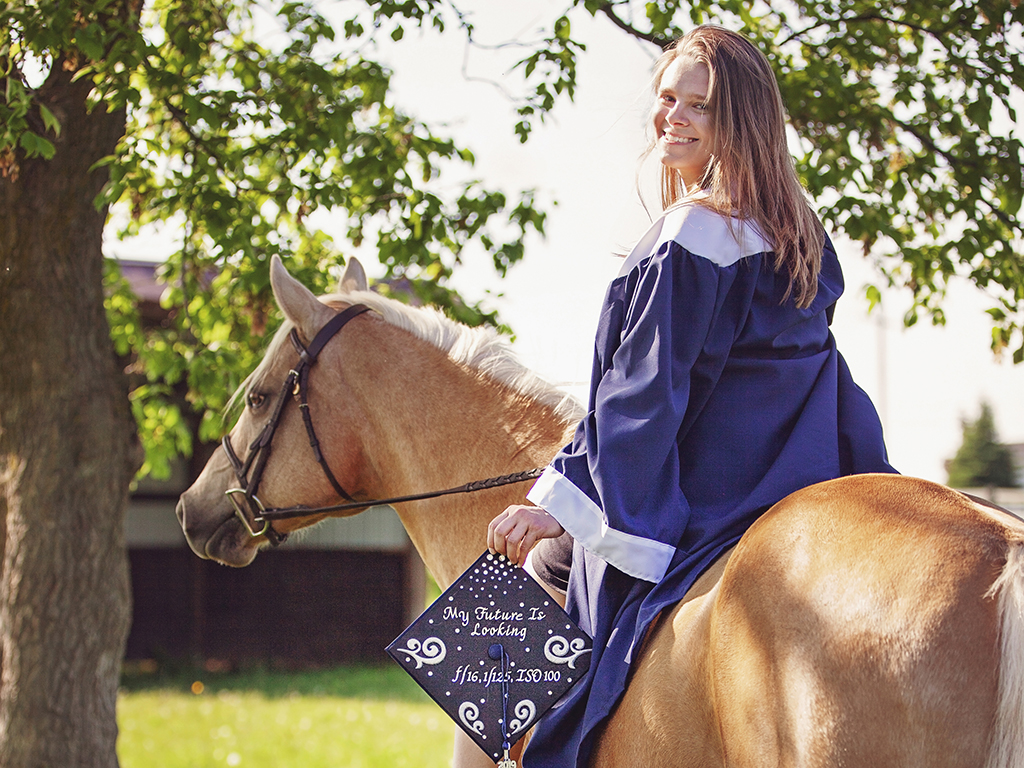 AnnaleeBainnsson.PhotobyUdeshiSeneviratne19-cropped-sized