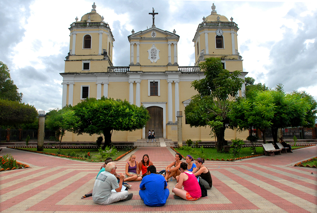 HUM-Wes.Kennison.Photo.by.Kris.Dreessen-web