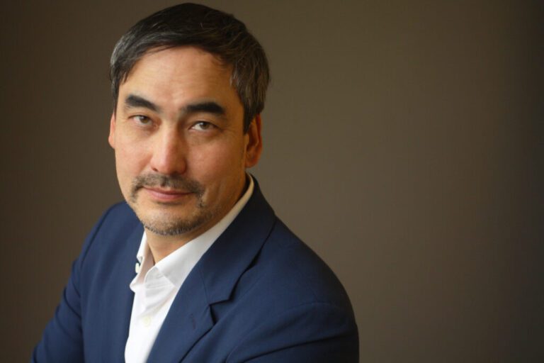 Headshot of author Tim Wu